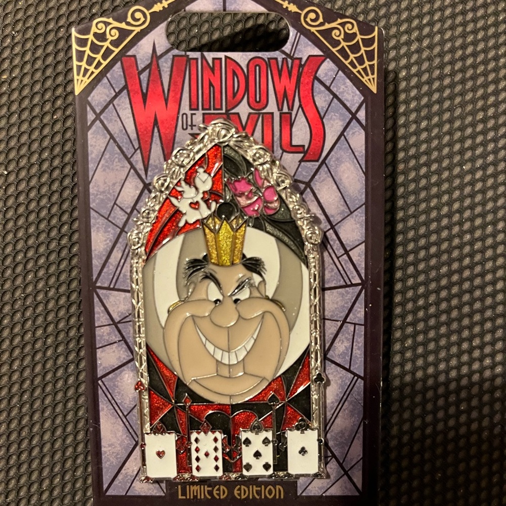 Disney’s Windows of Evil Queen of Hearts LE Pin